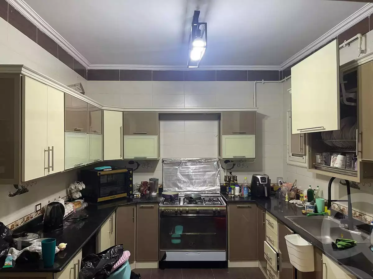 https://aqarmap.com.eg/ar/listing/4594433-for-sale-cairo-helwan-kwrnysh-hlwn