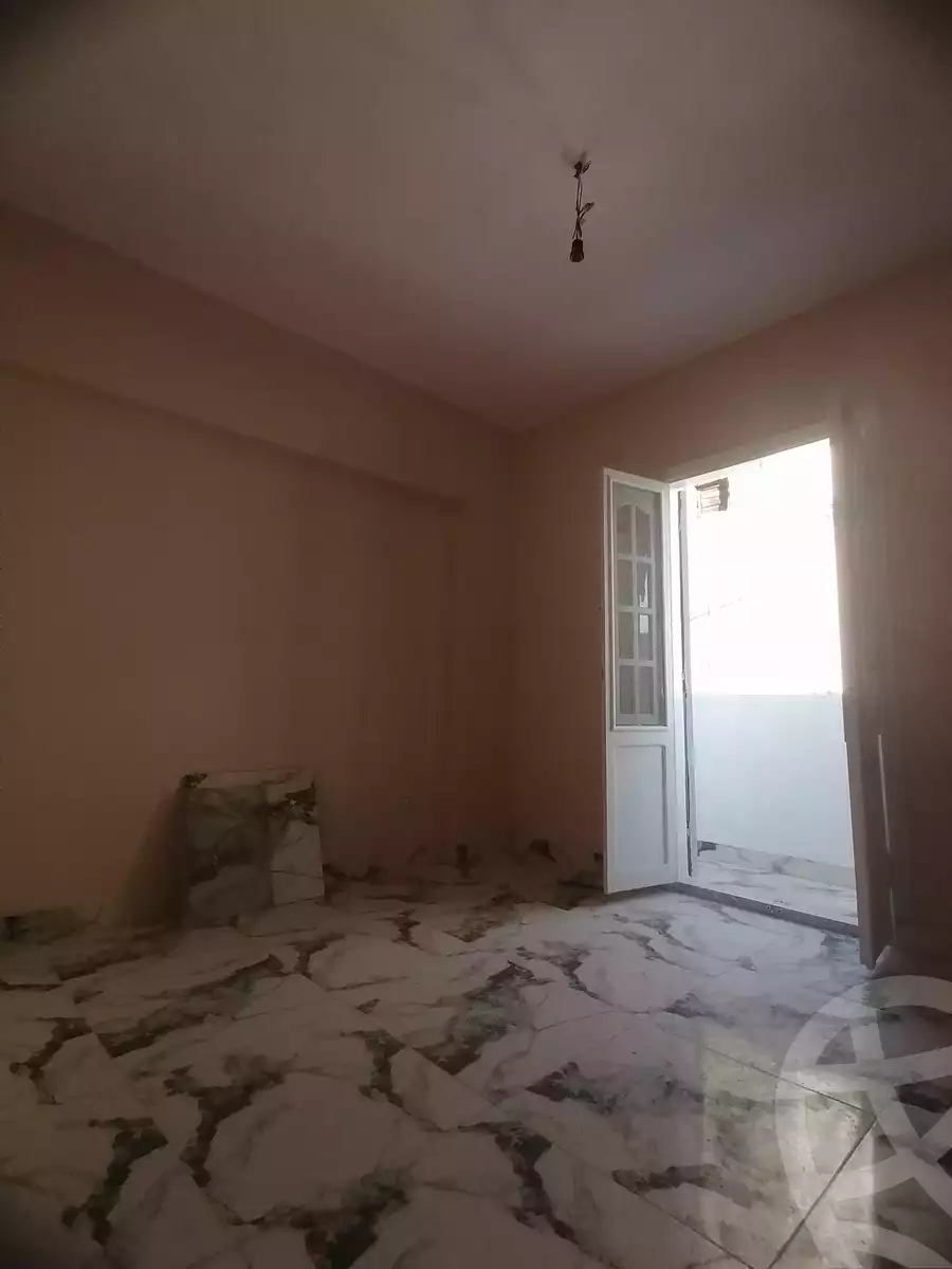 https://aqarmap.com.eg/en/listing/4606233-for-sale-alexandria-l-jmy-lbytsh-street-5-st