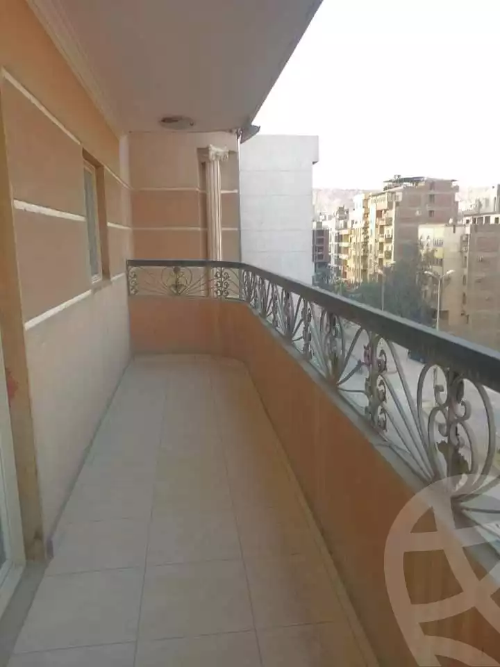 https://aqarmap.com.eg/en/listing/4635681-for-rent-cairo-mokattam-mokattam