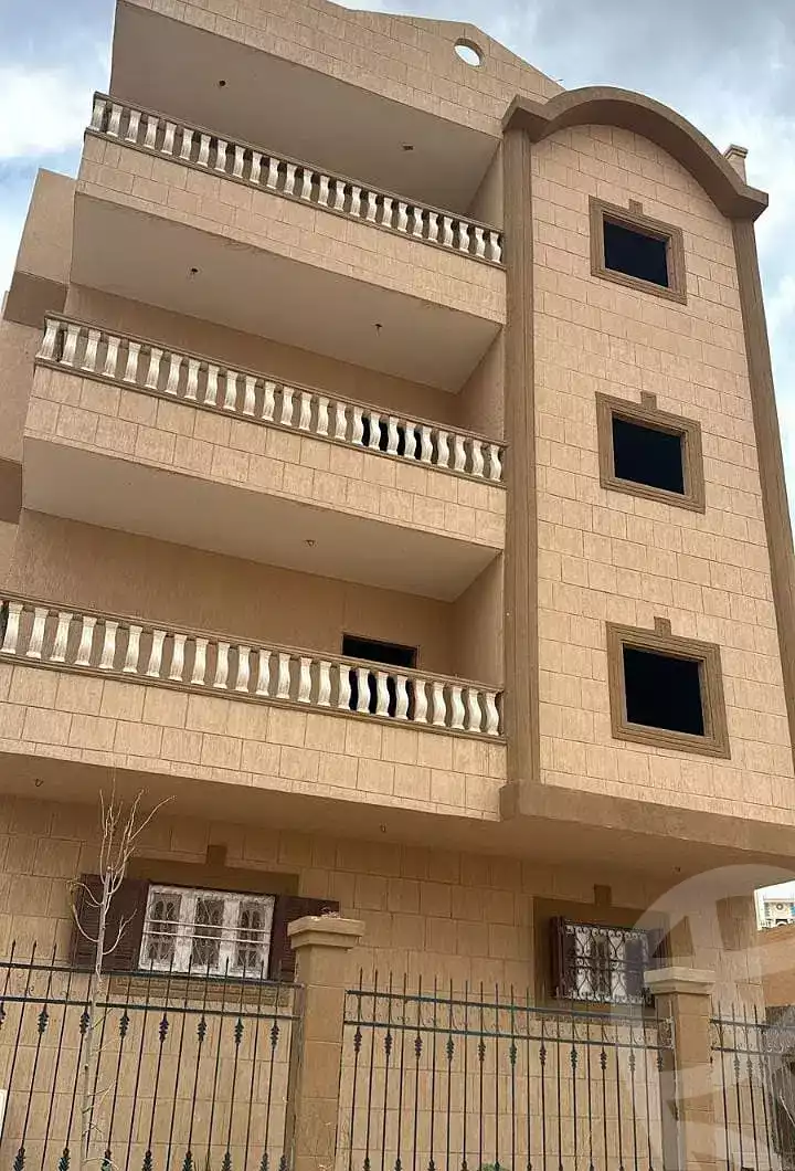 https://aqarmap.com.eg/ar/listing/4640665-for-sale-cairo-badr-city-hai-el-ashgar-featured-neighborhood