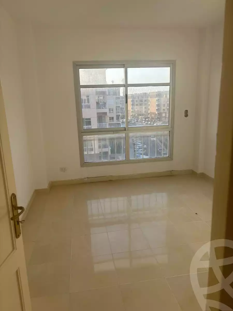 https://aqarmap.com.eg/ar/listing/4653261-for-sale-cairo-mdynty-eleventh-zone-buildings-group-114