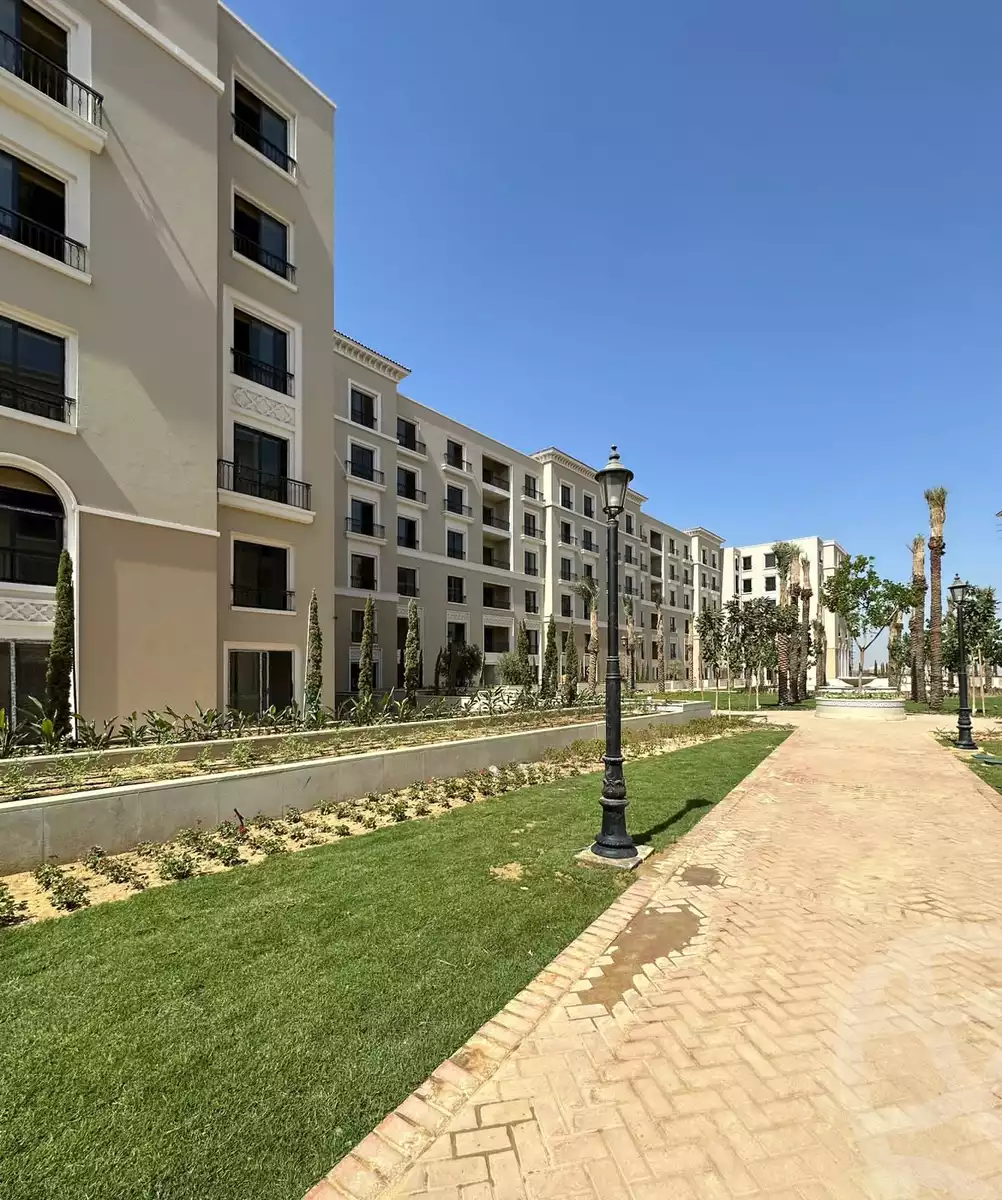 https://aqarmap.com.eg/ar/listing/4657007-for-sale-cairo-el-sheikh-zayed-city-compounds-kmbwnd-fyldj-wyst-dr-llttwyr