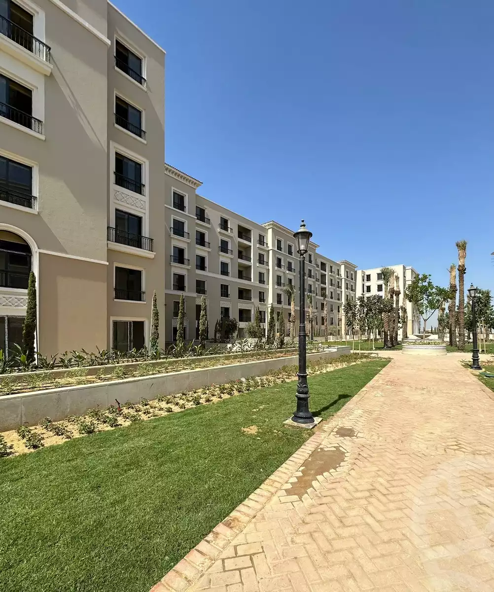 https://aqarmap.com.eg/ar/listing/4672611-for-sale-cairo-el-sheikh-zayed-city-compounds-kmbwnd-fyldj-wyst-dr-llttwyr