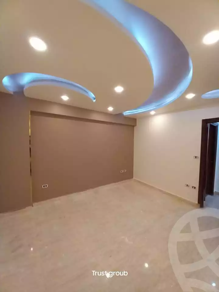 https://aqarmap.com.eg/ar/listing/5483300-for-sale-alexandria-l-jmy-lbytsh-el-reyad-st