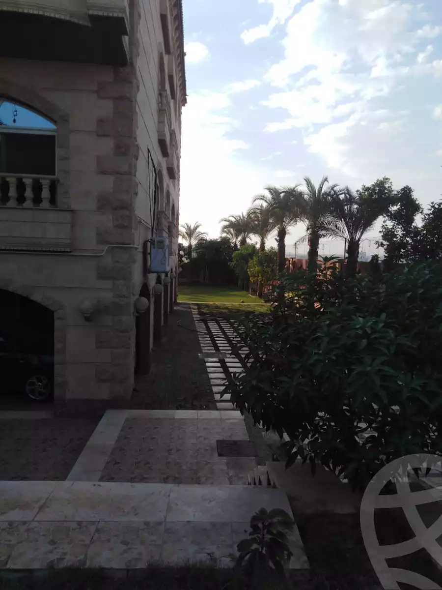 https://aqarmap.com.eg/ar/listing/5862847-for-sale-cairo-al-oubour-tryq-msr-sm-yly-lshrwy-el-nakheel-resort-amenhotep-and-october-co-operative-housing