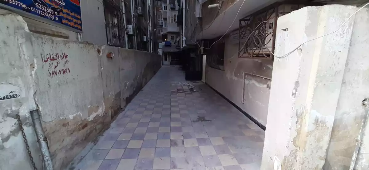 https://aqarmap.com.eg/ar/listing/4691450-for-sale-alexandria-sidi-gaber-shr-sydy-jbr