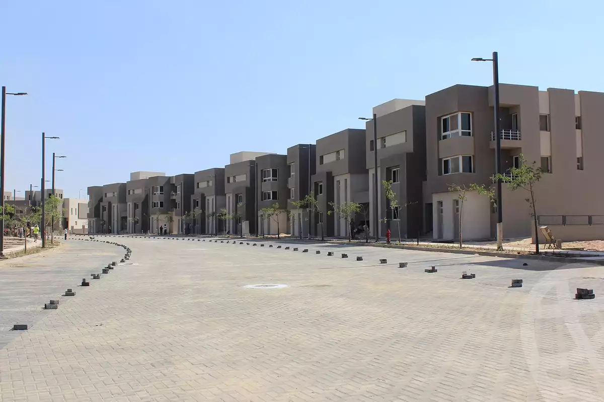 https://aqarmap.com.eg/ar/listing/4697736-for-sale-cairo-el-sheikh-zayed-city-compounds-in-sheikh-zayed-etapa