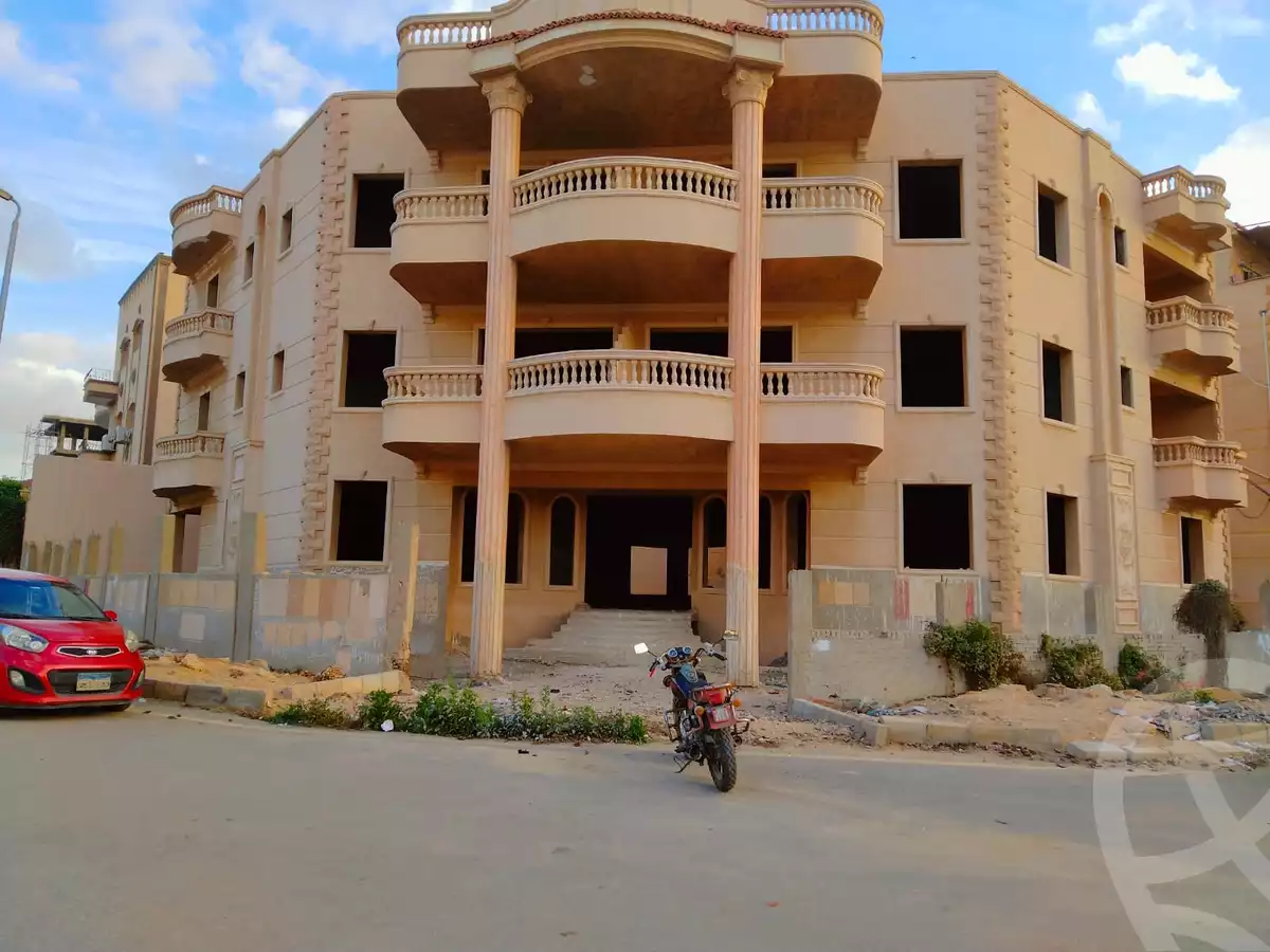 https://aqarmap.com.eg/en/listing/5884115-for-sale-cairo-new-cairo-first-settlement-neighborhood-12-13-ahmed-mohram-st