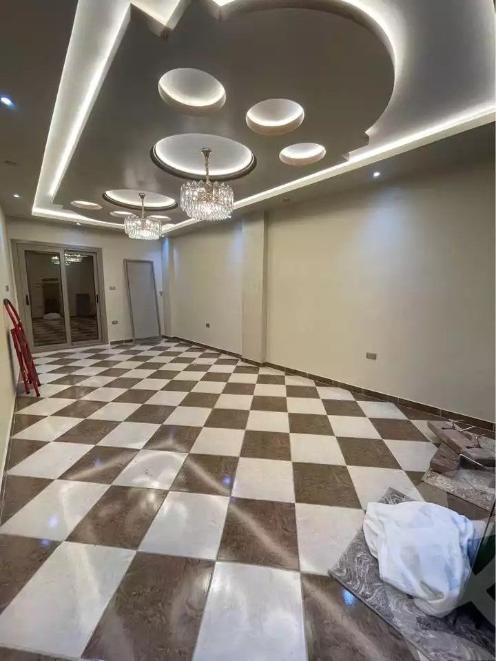 https://aqarmap.com.eg/ar/listing/4706539-for-sale-alexandria-l-jmy-lbytsh-mahmoud-awad-st