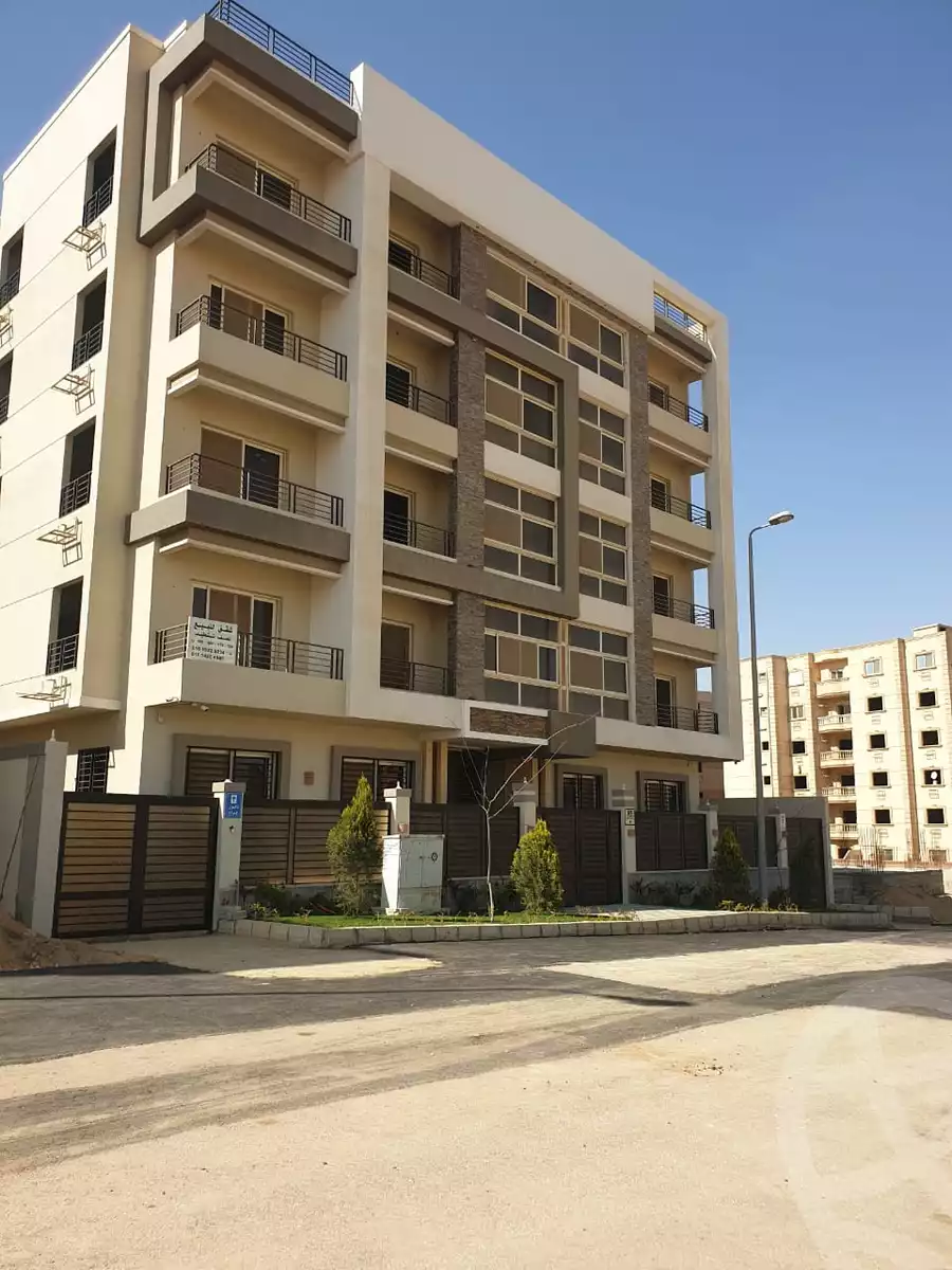 https://aqarmap.com.eg/en/listing/5300367-for-sale-cairo-new-cairo-el-lotus-lotus-north-cairo-new-cairo-el-lotus-lotus-south-the-fourth-area-lotus-north