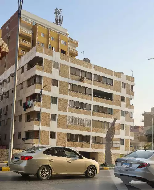 https://aqarmap.com.eg/ar/listing/4714627-for-sale-cairo-el-haram-shareaa-khatem-el-morsalen