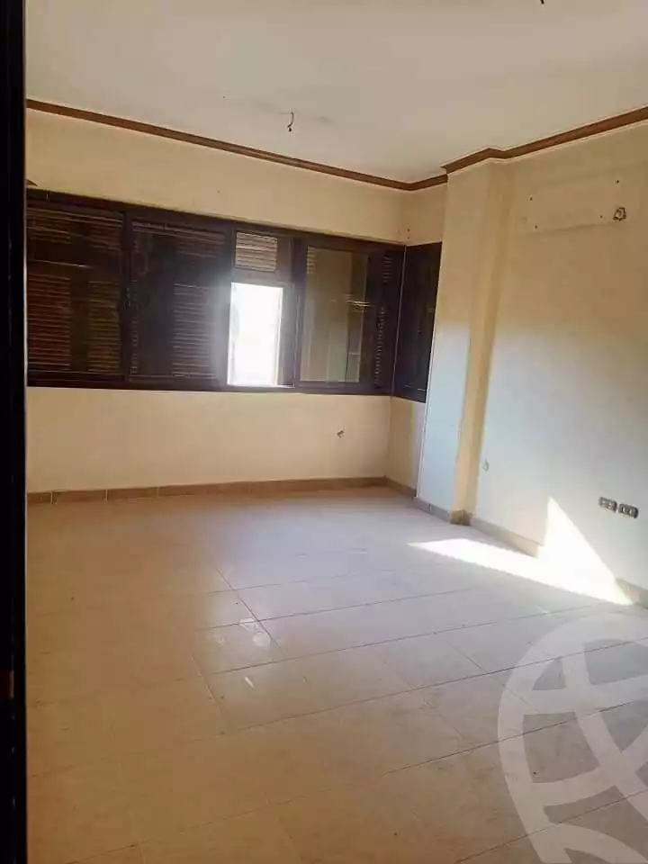 https://aqarmap.com.eg/ar/listing/4727309-for-rent-cairo-mokattam-lhdb-l-ly