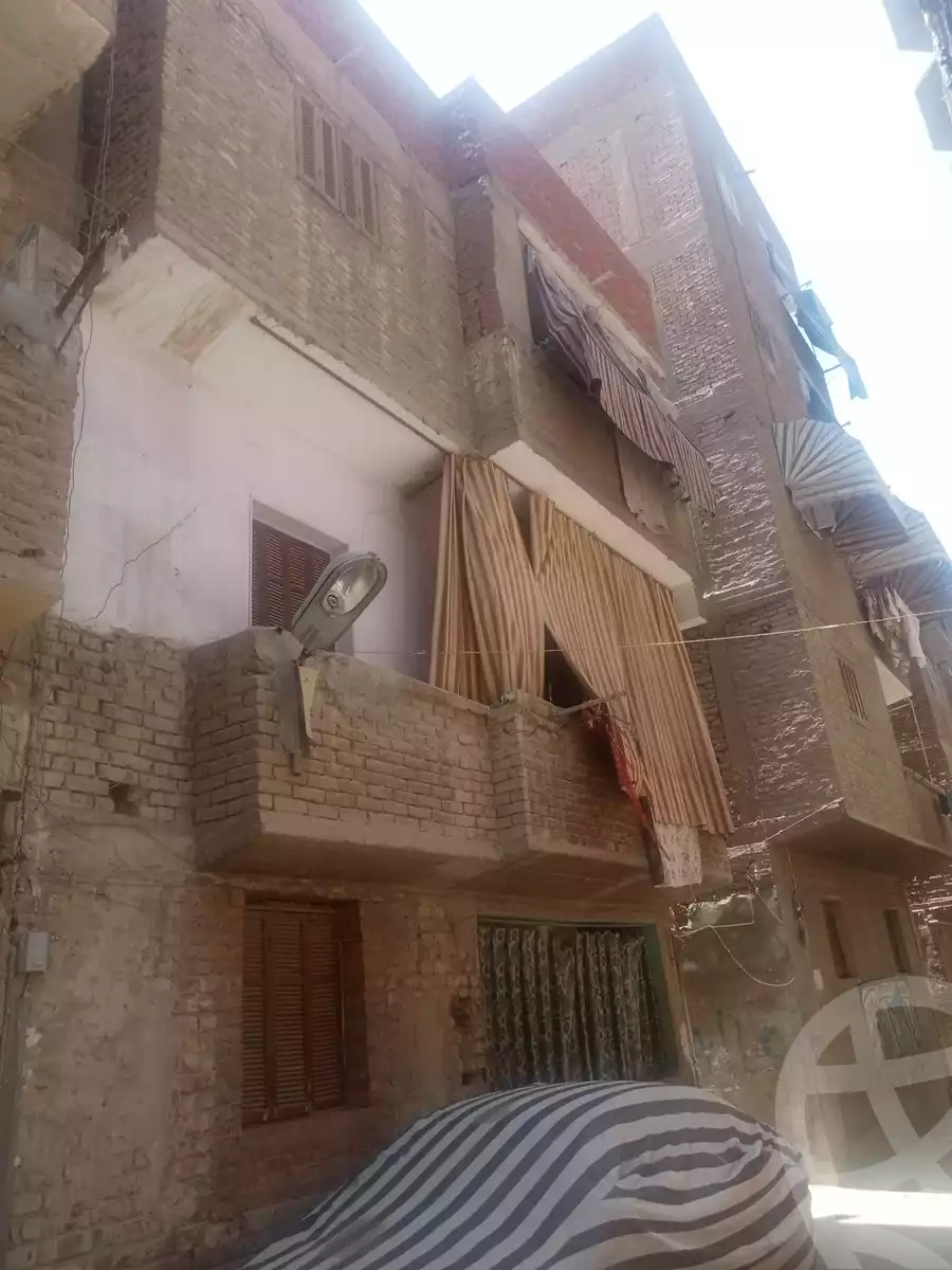 https://aqarmap.com.eg/ar/listing/4763714-for-sale-cairo-ain-shams-ain-shams-el-sharkia-mostafa-amin-st