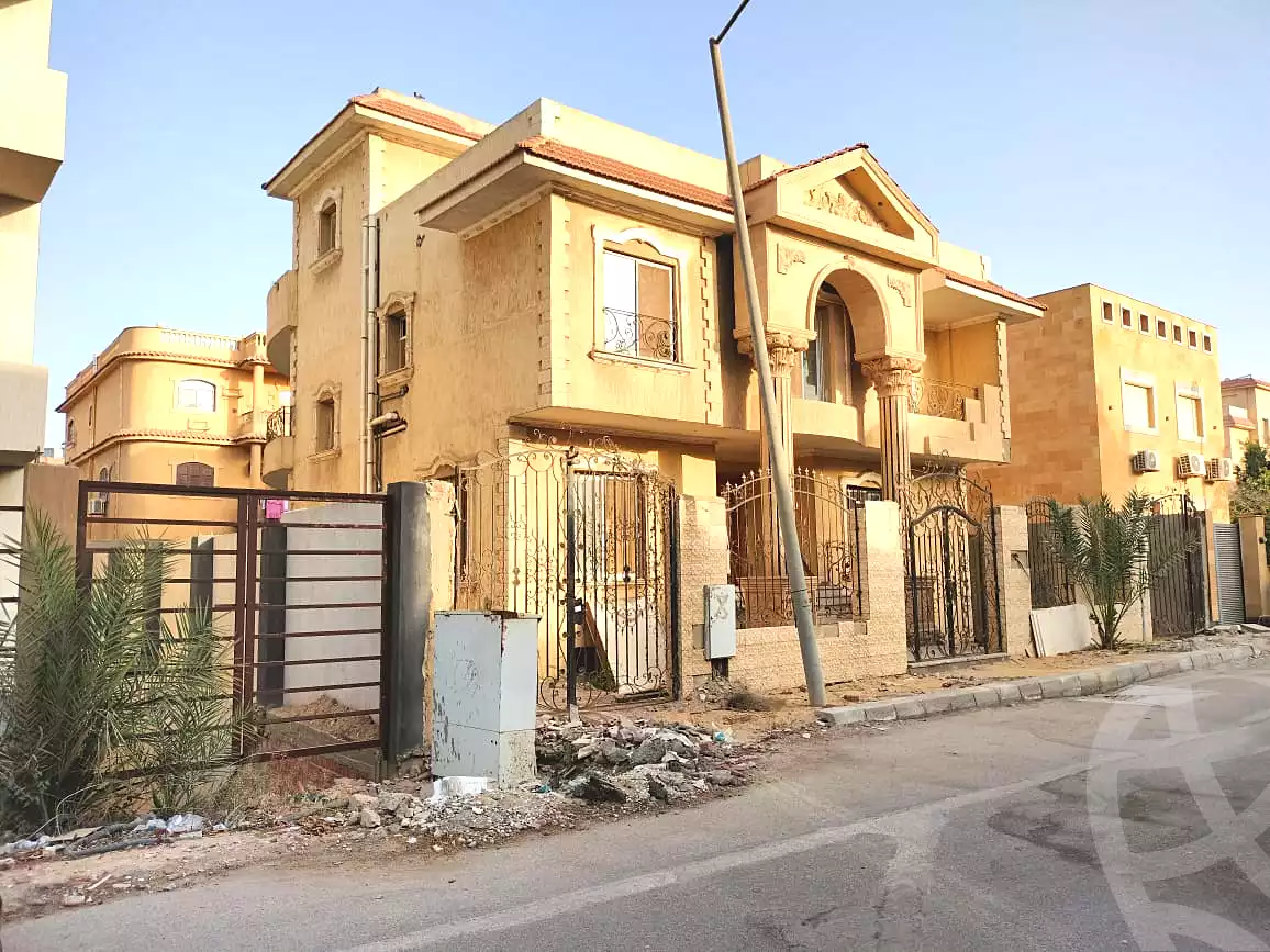 https://aqarmap.com.eg/ar/listing/4765191-for-sale-cairo-el-sheikh-zayed-city-compounds-in-sheikh-zayed-el-yasmeen-compound