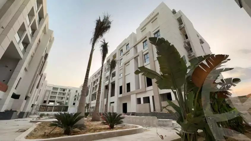 https://aqarmap.com.eg/ar/listing/4766573-for-sale-cairo-heliopolis-compounds-aljar-compound-bunyan