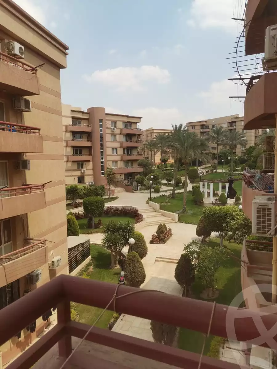 https://aqarmap.com.eg/ar/listing/4767774-for-sale-cairo-new-cairo-lrhb-city-phase-4-mostafa-el-nahaas-st