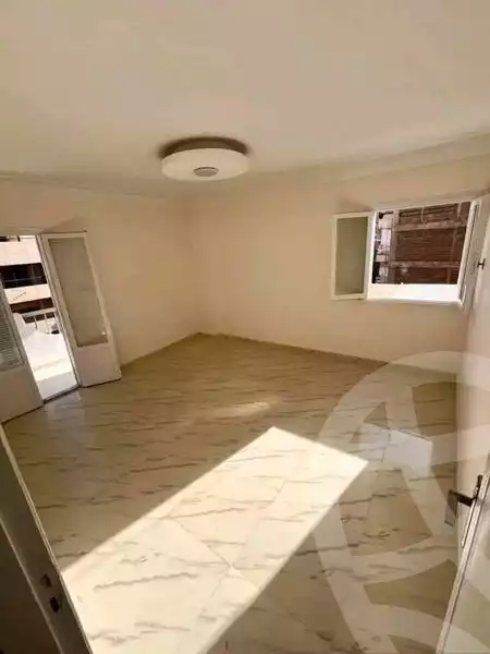 https://aqarmap.com.eg/ar/listing/4771346-for-sale-alexandria-miami-shr-jml-bd-lnsr