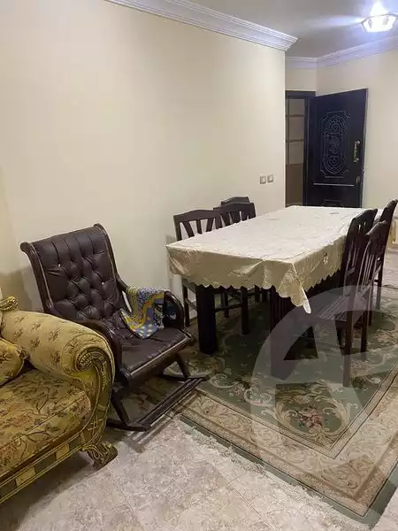 https://aqarmap.com.eg/ar/listing/4775995-for-rent-alexandria-el-montazah-el-malek-st