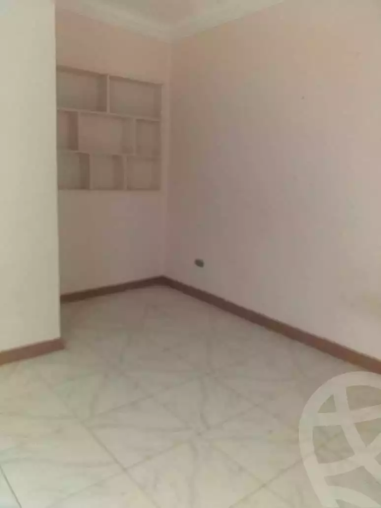 https://aqarmap.com.eg/ar/listing/4782763-for-sale-cairo-mokattam-shareaa-9