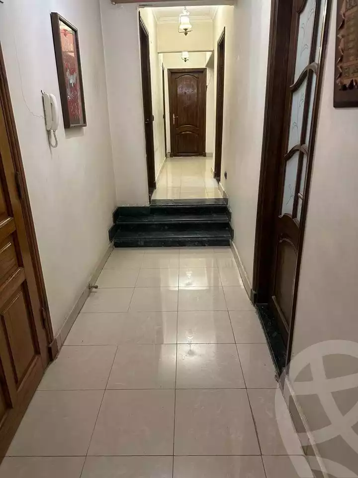 https://aqarmap.com.eg/ar/listing/4800402-for-sale-cairo-mokattam-lhdb-l-ly