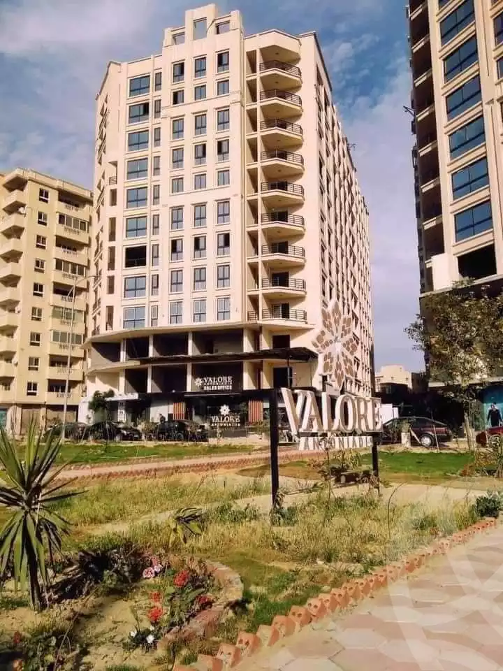 https://aqarmap.com.eg/ar/listing/4803279-for-sale-alexandria-smouha-compounds-in-smouha-valore-antoniadis-compound-el-ghonimy