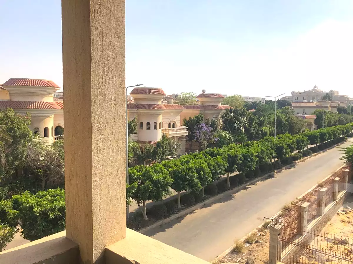 https://aqarmap.com.eg/en/listing/4803995-for-sale-cairo-el-shorouk-compounds