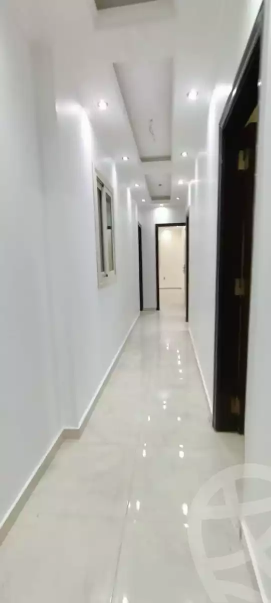 https://aqarmap.com.eg/ar/listing/4809501-for-rent-cairo-mokattam-lhdb-l-ly