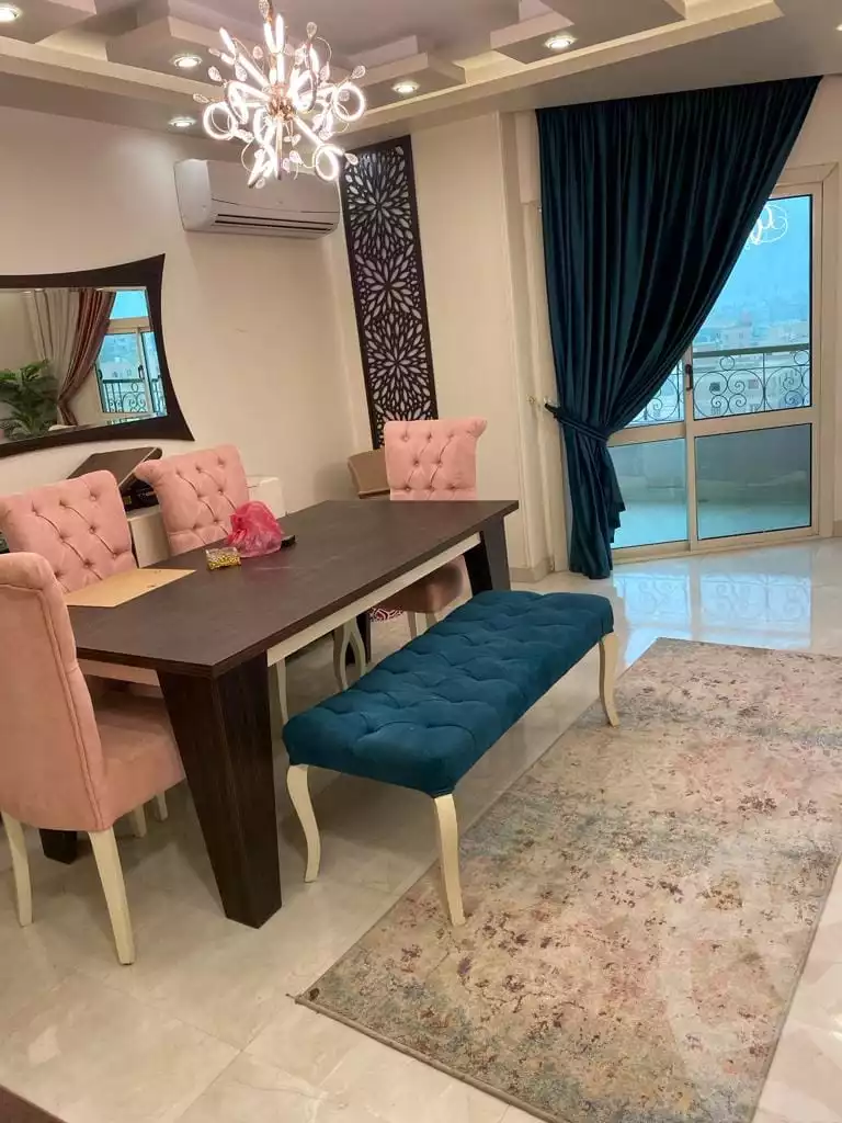 https://aqarmap.com.eg/en/listing/4810153-for-sale-cairo-mokattam-rd-lmbhth