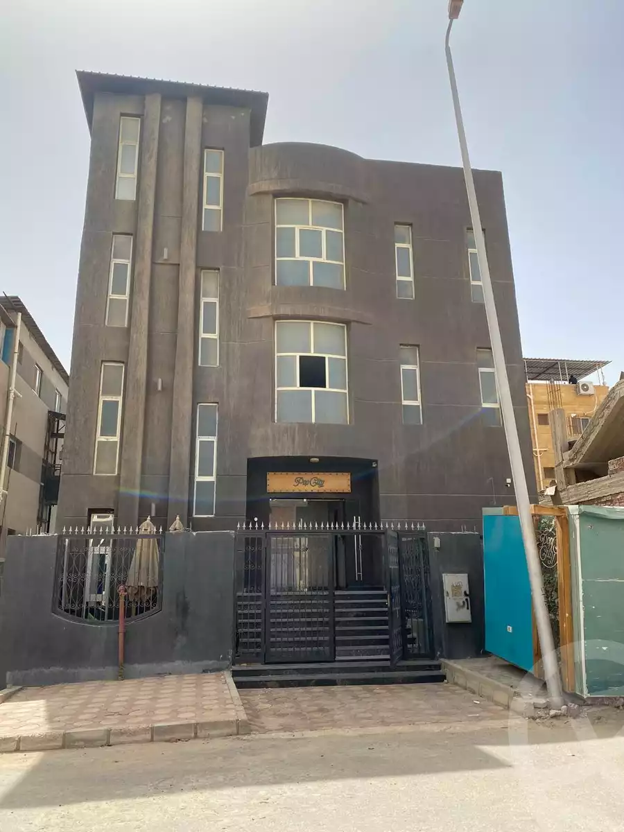 https://aqarmap.com.eg/en/listing/4813874-for-sale-cairo-new-cairo-el-maantiqah-el-sinaiyyah