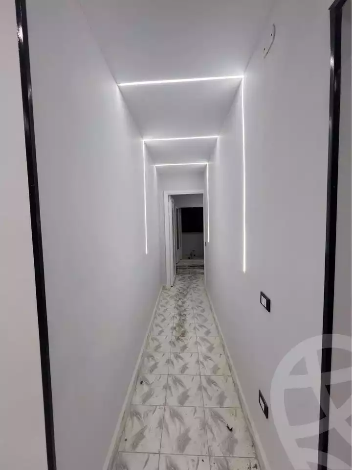 https://aqarmap.com.eg/ar/listing/4823711-for-sale-alexandria-miami-khld-bn-lwlyd