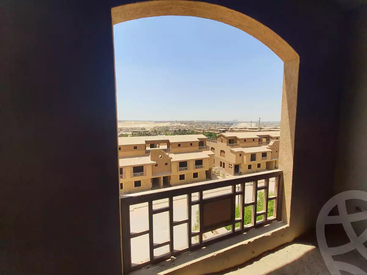 https://aqarmap.com.eg/ar/listing/4840703-for-sale-cairo-6th-of-october-compounds-pyramids-walk