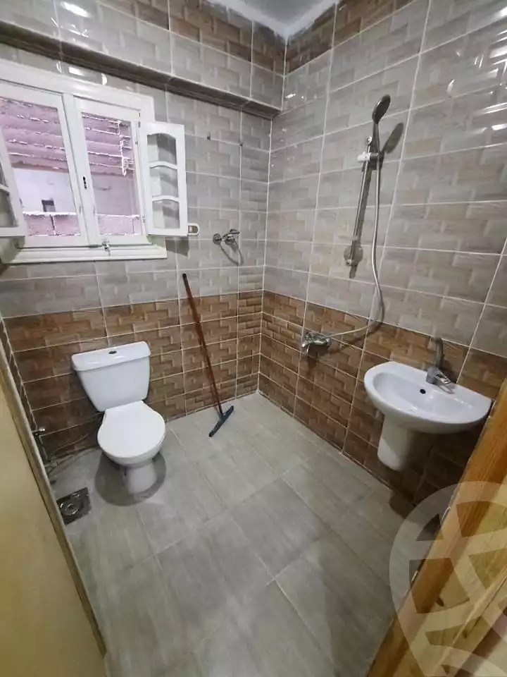 https://aqarmap.com.eg/en/listing/4848081-for-sale-alexandria-el-hanouvel-gabir-hafez-st