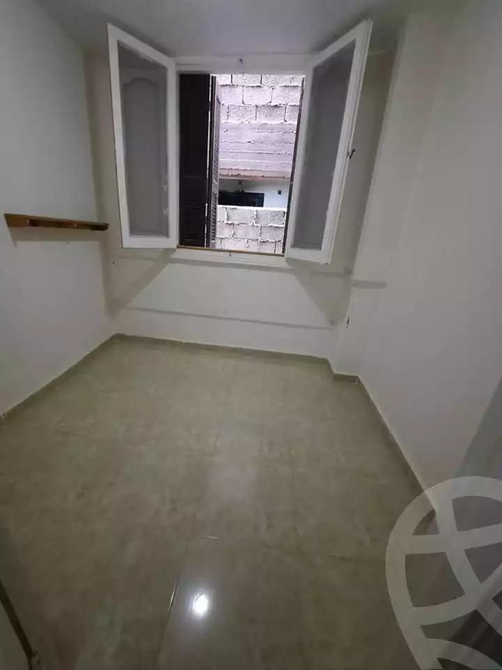 https://aqarmap.com.eg/en/listing/4848081-for-sale-alexandria-el-hanouvel-gabir-hafez-st