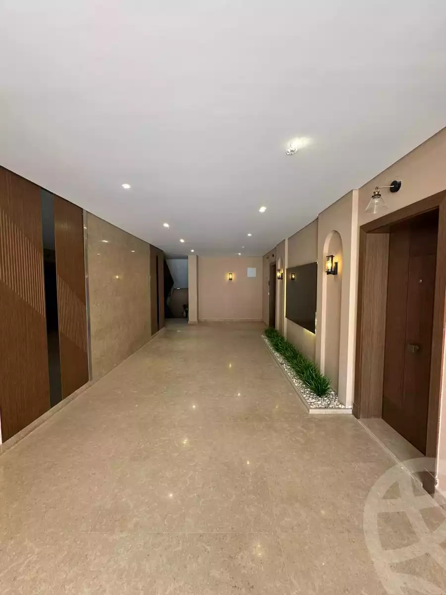 https://aqarmap.com.eg/en/listing/4858869-for-sale-cairo-el-sheikh-zayed-city-compounds-kmbwnd-fyldj-wyst-dr-llttwyr