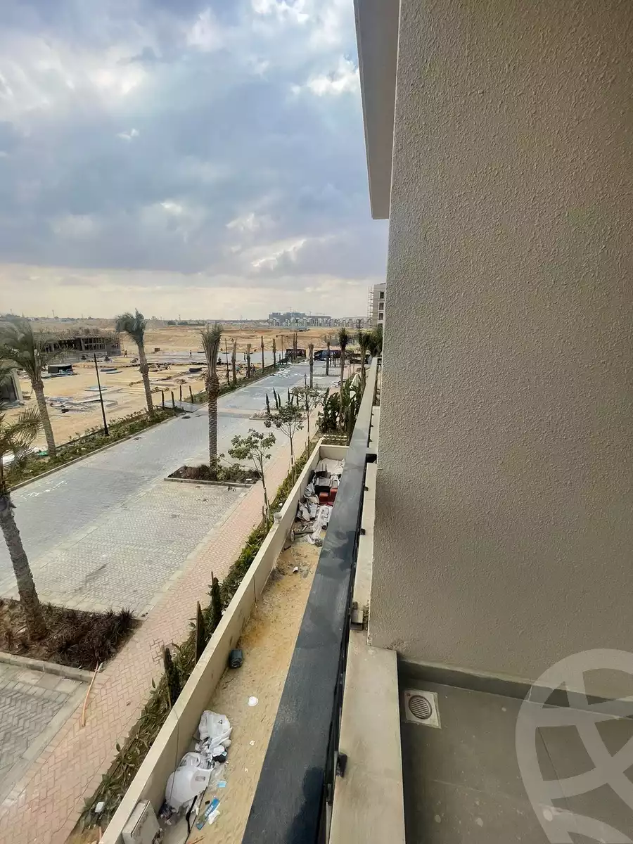 https://aqarmap.com.eg/en/listing/4858869-for-sale-cairo-el-sheikh-zayed-city-compounds-kmbwnd-fyldj-wyst-dr-llttwyr