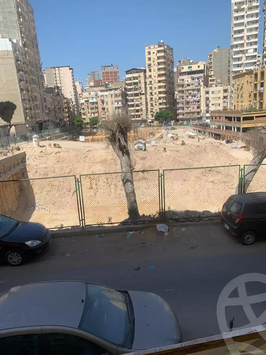 https://aqarmap.com.eg/ar/listing/4859433-for-rent-alexandria-camp-cesar-abd-el-moneim-sanad-st