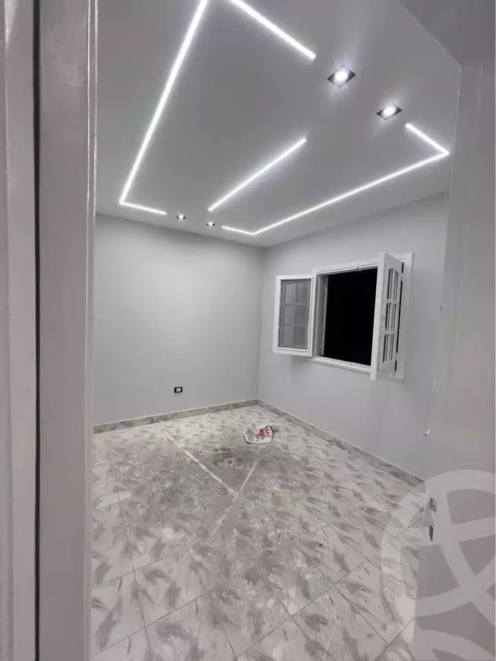 https://aqarmap.com.eg/ar/listing/4865627-for-sale-alexandria-miami-khld-bn-lwlyd