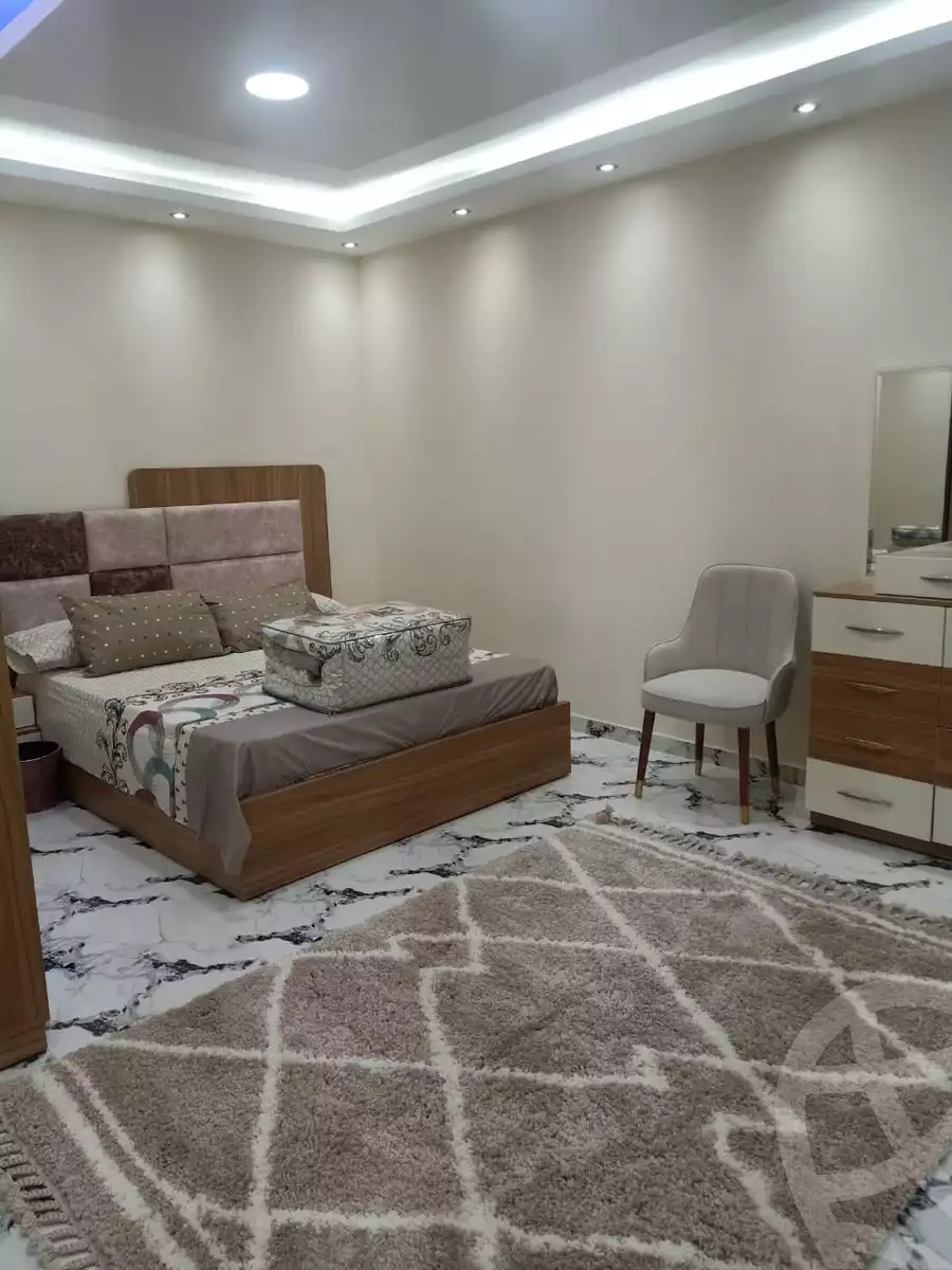 https://aqarmap.com.eg/ar/listing/4868808-for-rent-cairo-new-cairo-lrhb-city-phase-3-farid-shawqi-st