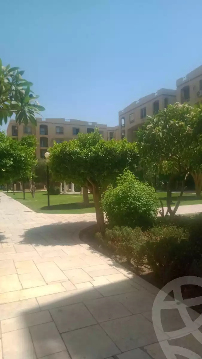 https://aqarmap.com.eg/en/listing/4868816-for-sale-cairo-new-cairo-lrhb-city-malls-and-markets