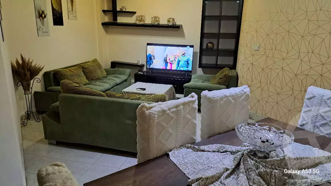 https://aqarmap.com.eg/en/listing/4914547-for-rent-cairo-new-cairo-lrhb-city