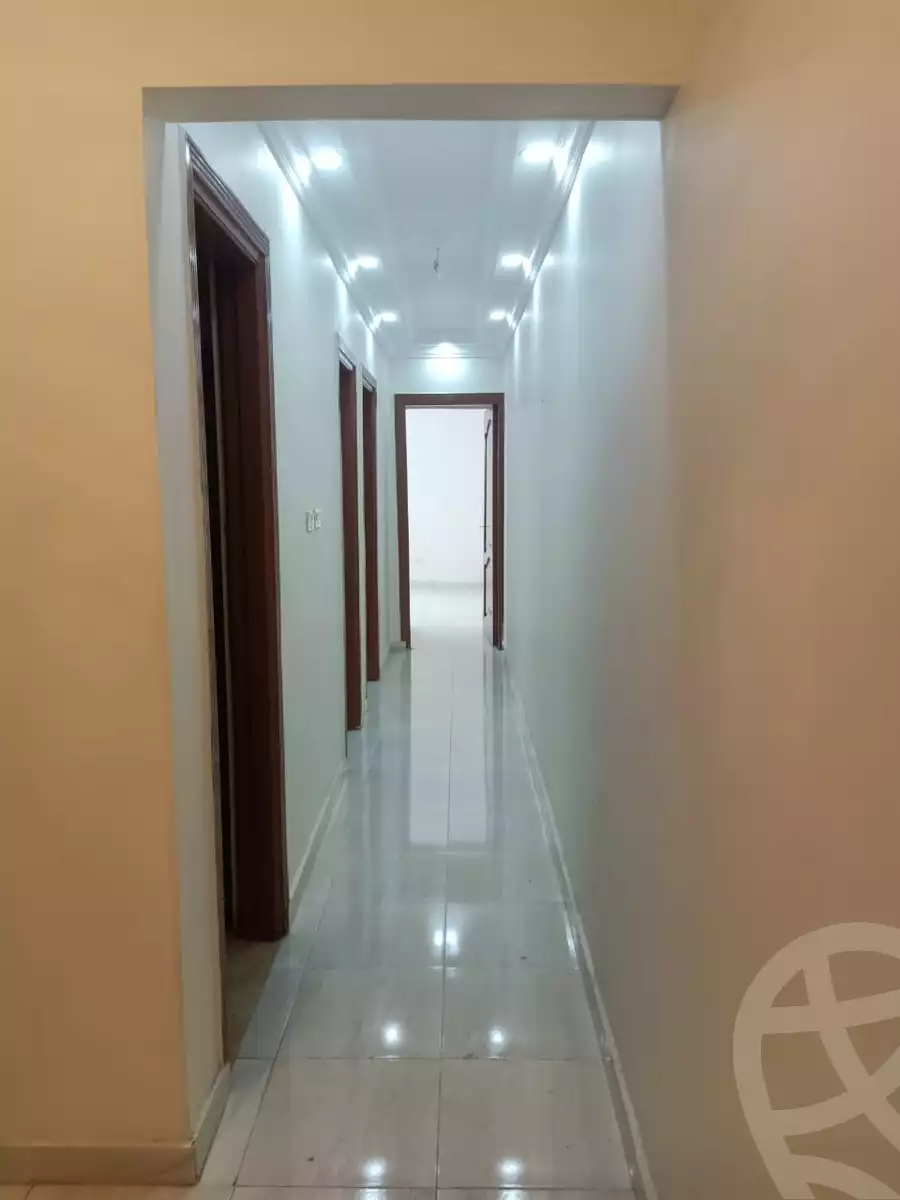 https://aqarmap.com.eg/ar/listing/4897844-for-sale-alexandria-lsywf-al-saaeh-sq