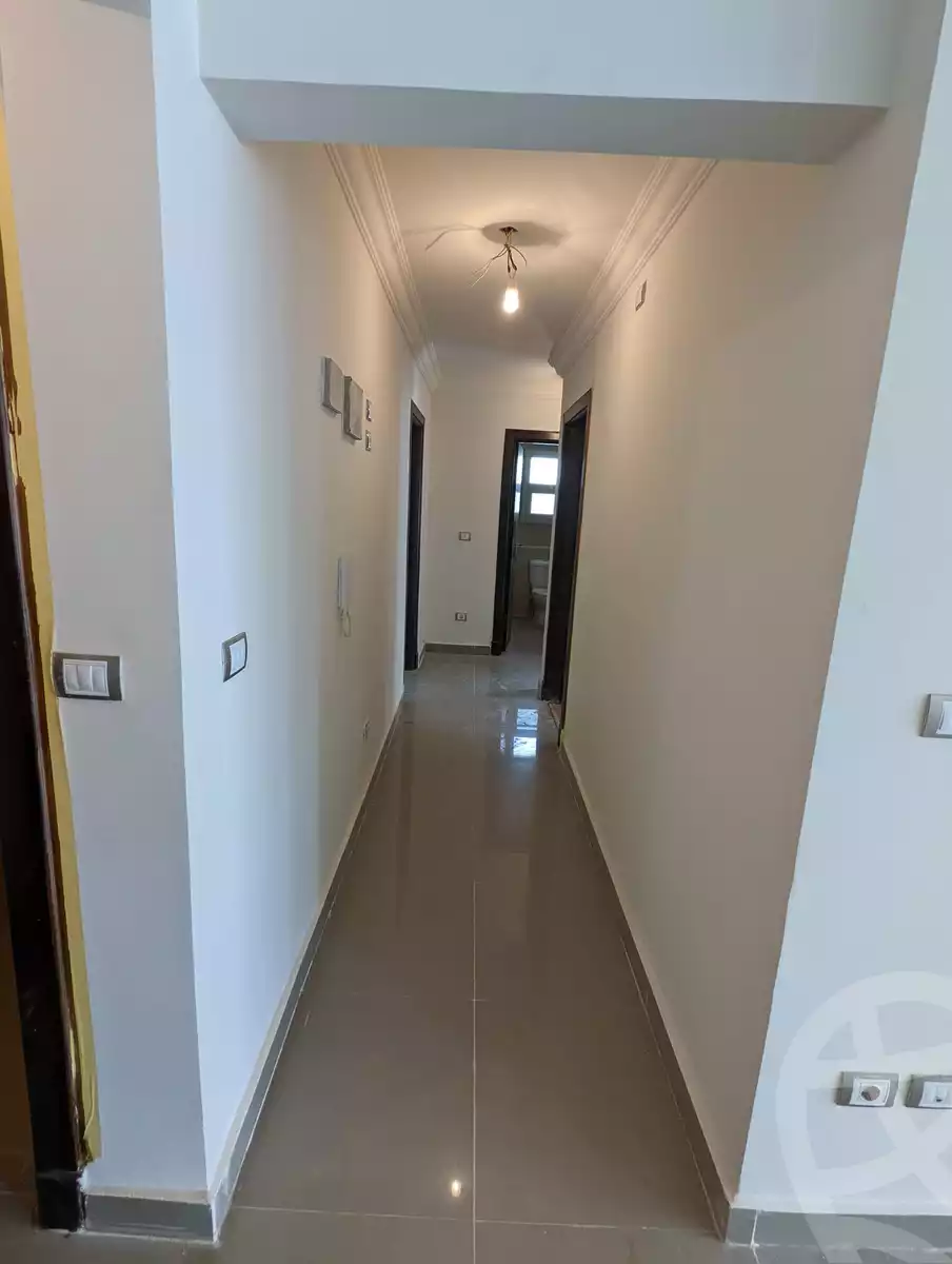 https://aqarmap.com.eg/ar/listing/4941233-for-rent-cairo-new-cairo-compounds-jyd