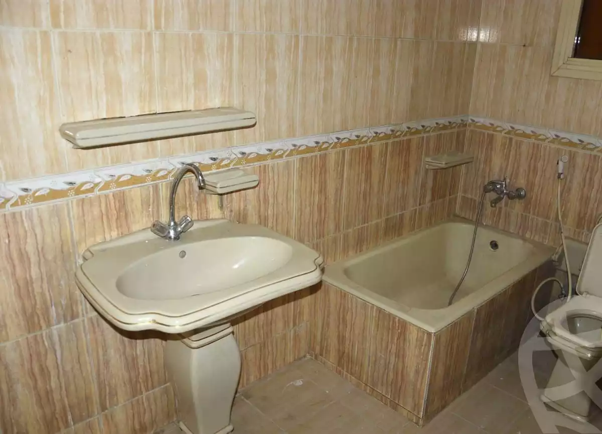 https://aqarmap.com.eg/ar/listing/4945726-for-sale-cairo-ain-shams-el-naam