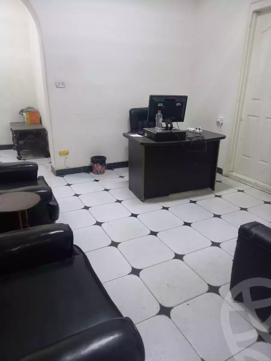 https://aqarmap.com.eg/ar/listing/4947722-for-rent-cairo-downtown-tl-t-hrb