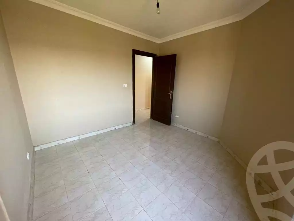 https://aqarmap.com.eg/en/listing/4949925-for-rent-cairo-new-cairo-lrhb-city-phase-5-ibn-al-nafees-st