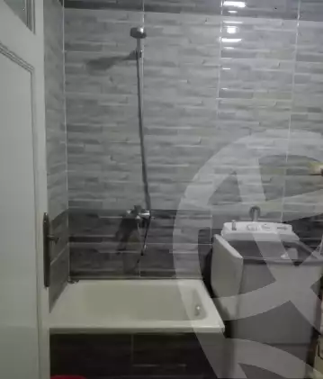 https://aqarmap.com.eg/ar/listing/4950079-for-rent-alexandria-l-jmy