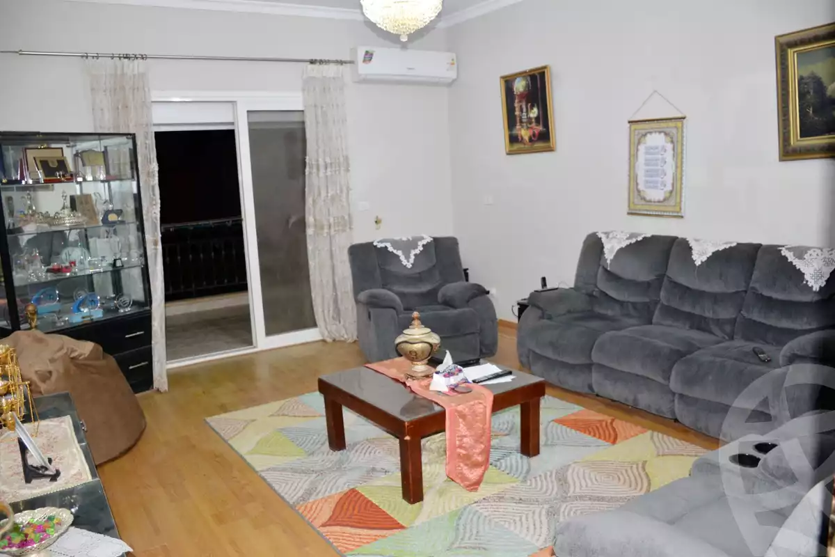 https://aqarmap.com.eg/ar/listing/4956823-for-rent-cairo-new-cairo-lrhb-city