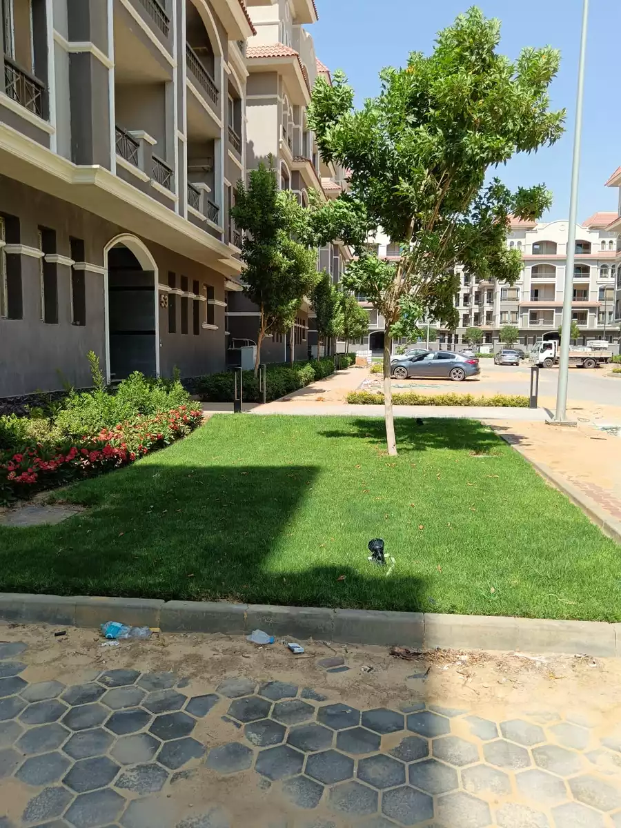 https://aqarmap.com.eg/ar/listing/4960449-for-sale-cairo-new-cairo-compounds-garden-heights-compound