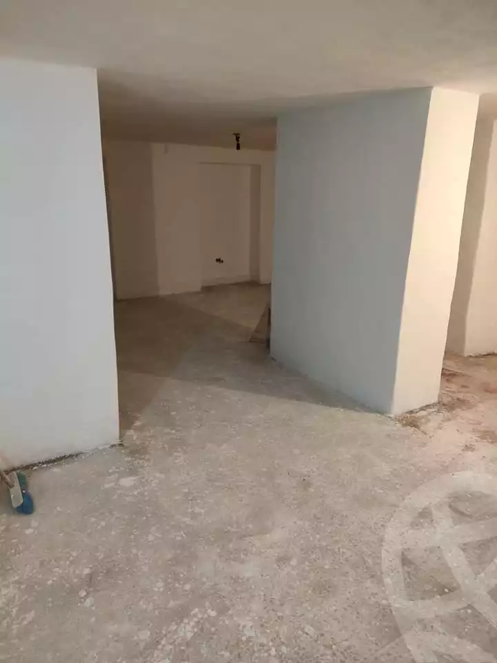 https://aqarmap.com.eg/ar/listing/4984431-for-sale-alexandria-miami-ibn-al-nakeab-st