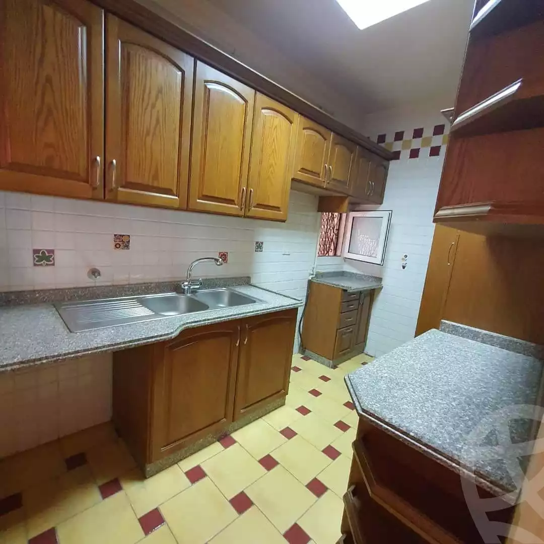 https://aqarmap.com.eg/ar/listing/5004045-for-sale-cairo-el-agouza-kwrnysh-lnyl